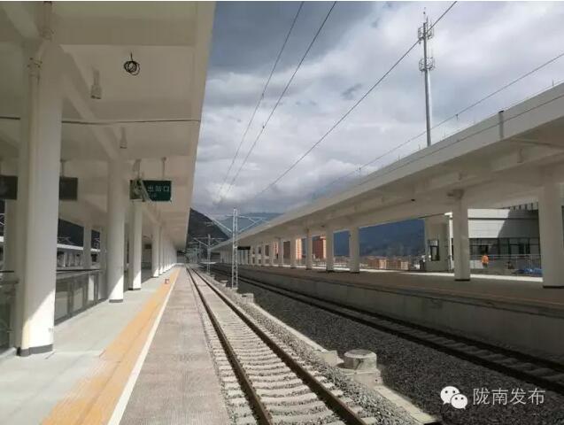 蘭渝鐵路最新進(jìn)展！除胡麻嶺隧道外已全線鋪通