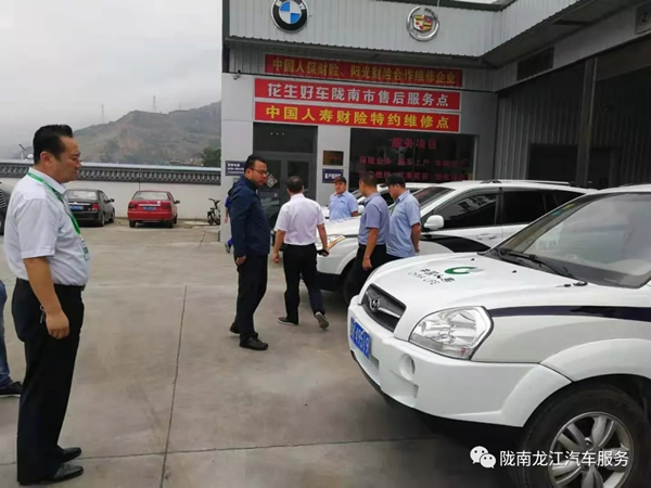 金錘鈑金，銀槍噴漆！龍江汽修值得信賴！
