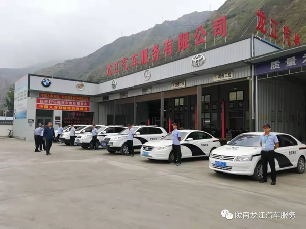 金錘鈑金，銀槍噴漆！龍江汽修值得信賴！