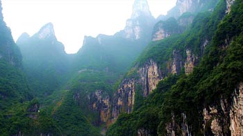 張家界國(guó)家森林公園、鳳凰古城純玩兩晚三日游
